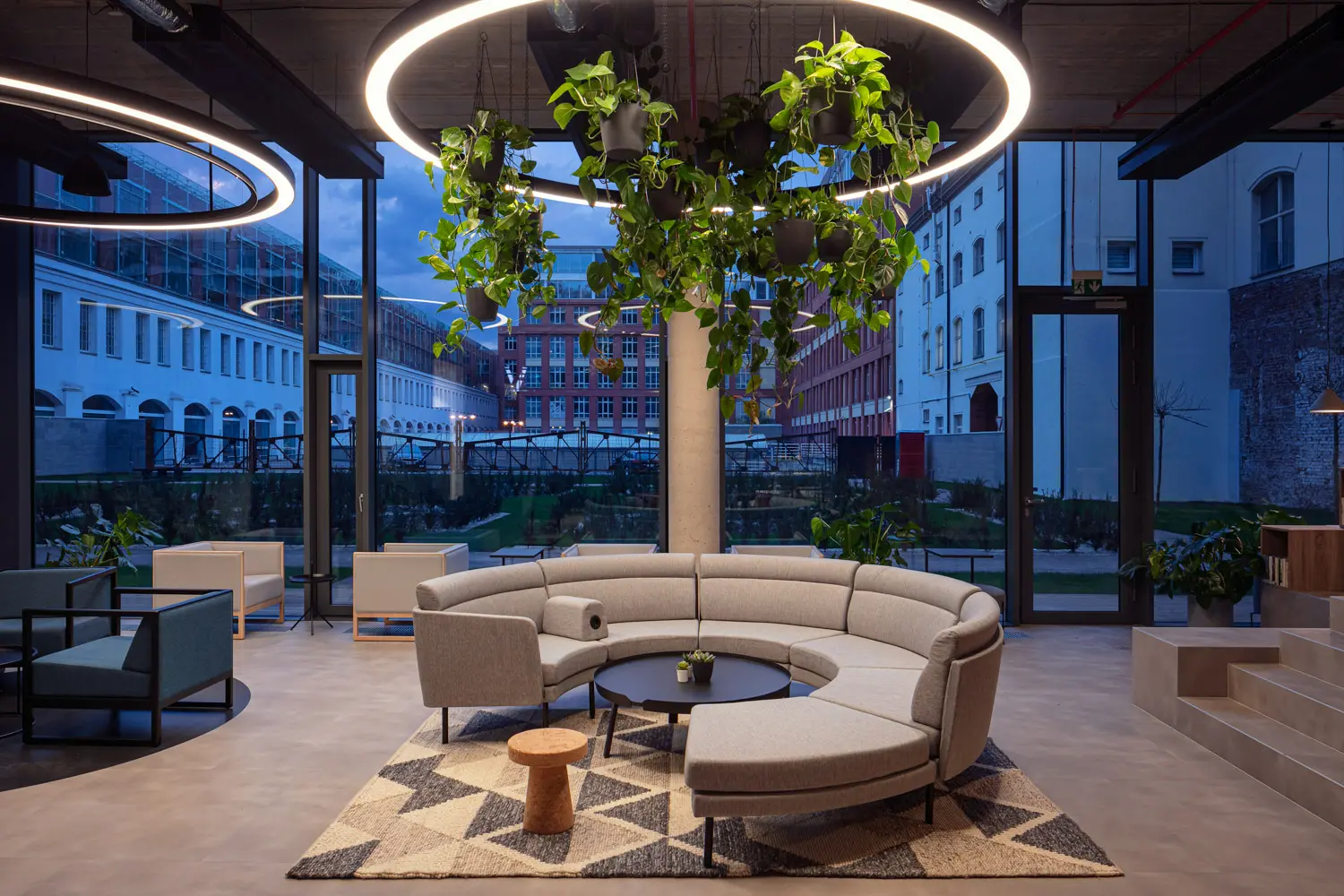 Praga Office & Garden, Pernerova, Praha 8 - Karlín