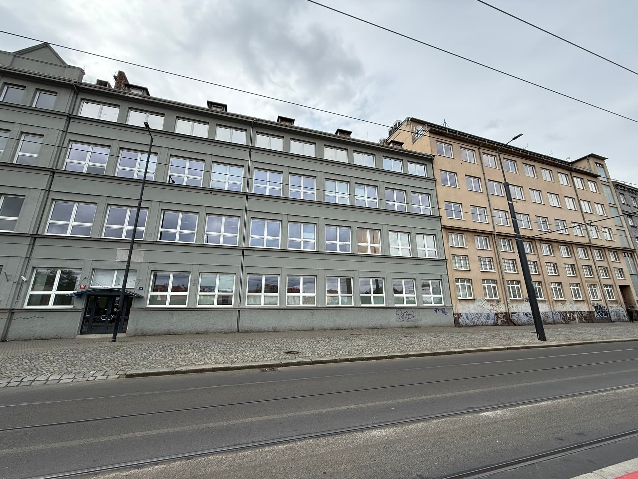 Office building Na Žertvách 24, Prague 8 - Libeň