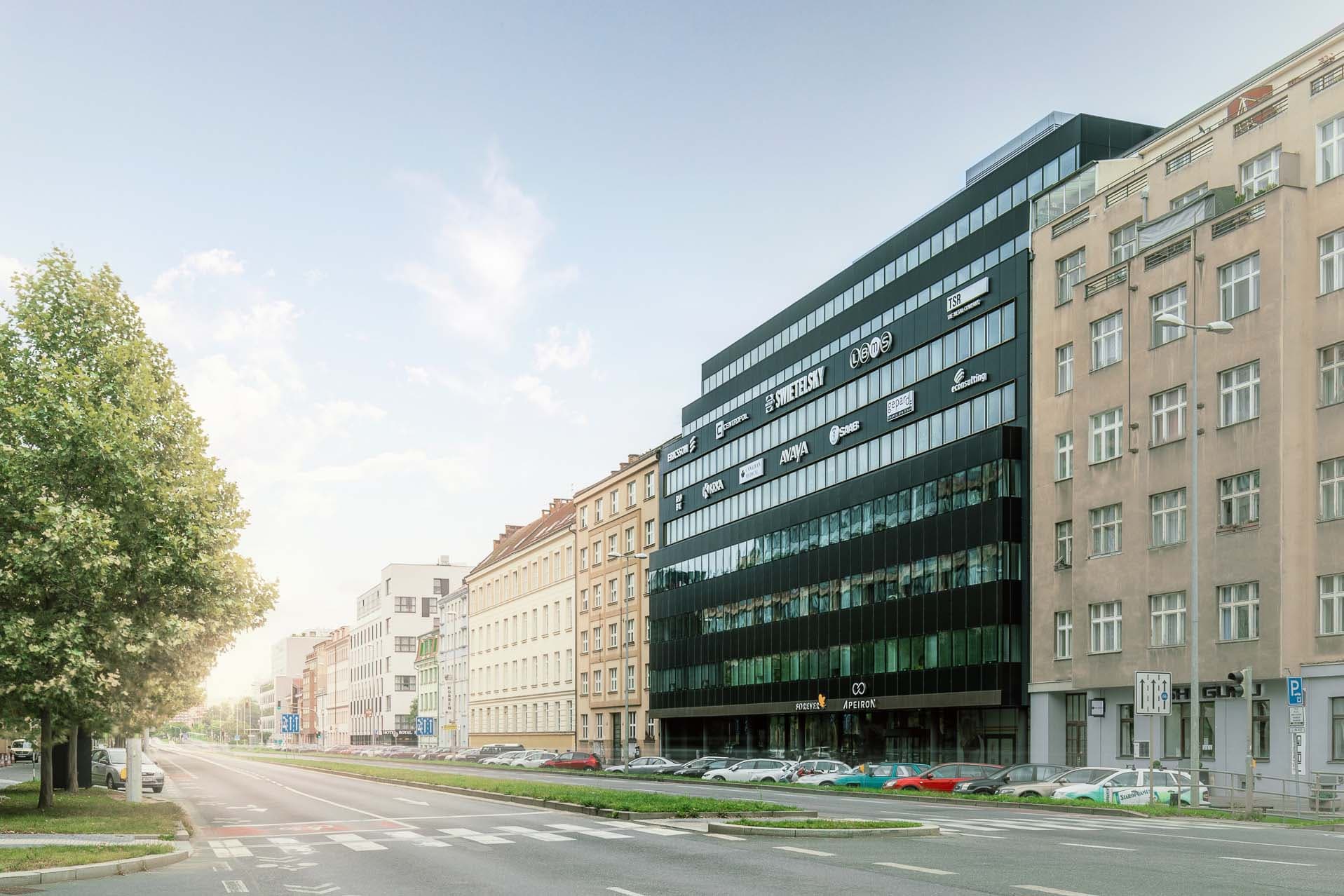 Apeiron Office Centre, Sokolovská, Praha 8 - Karlín