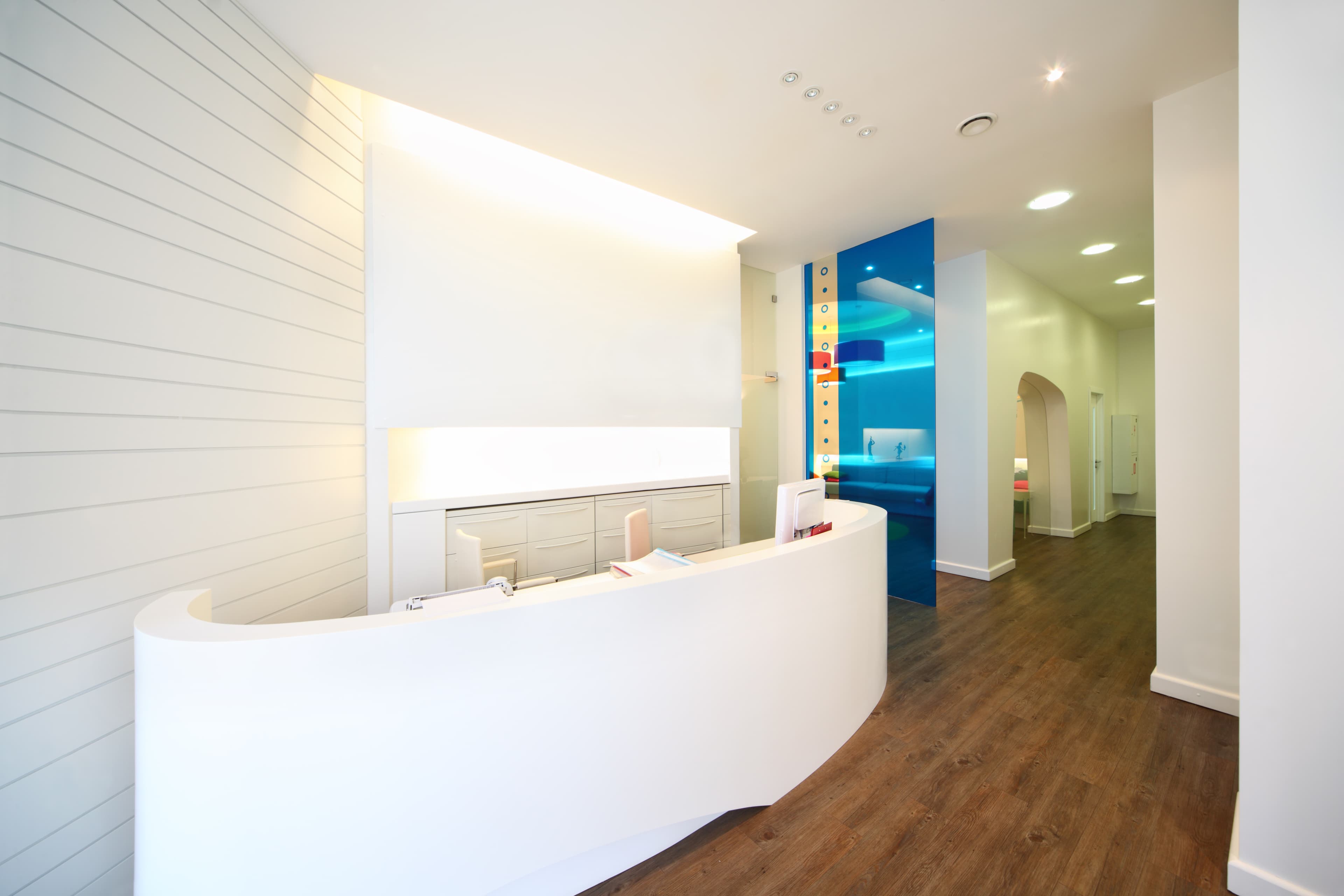 DMC Design & Engineering: a systematic approach to industrial and office design