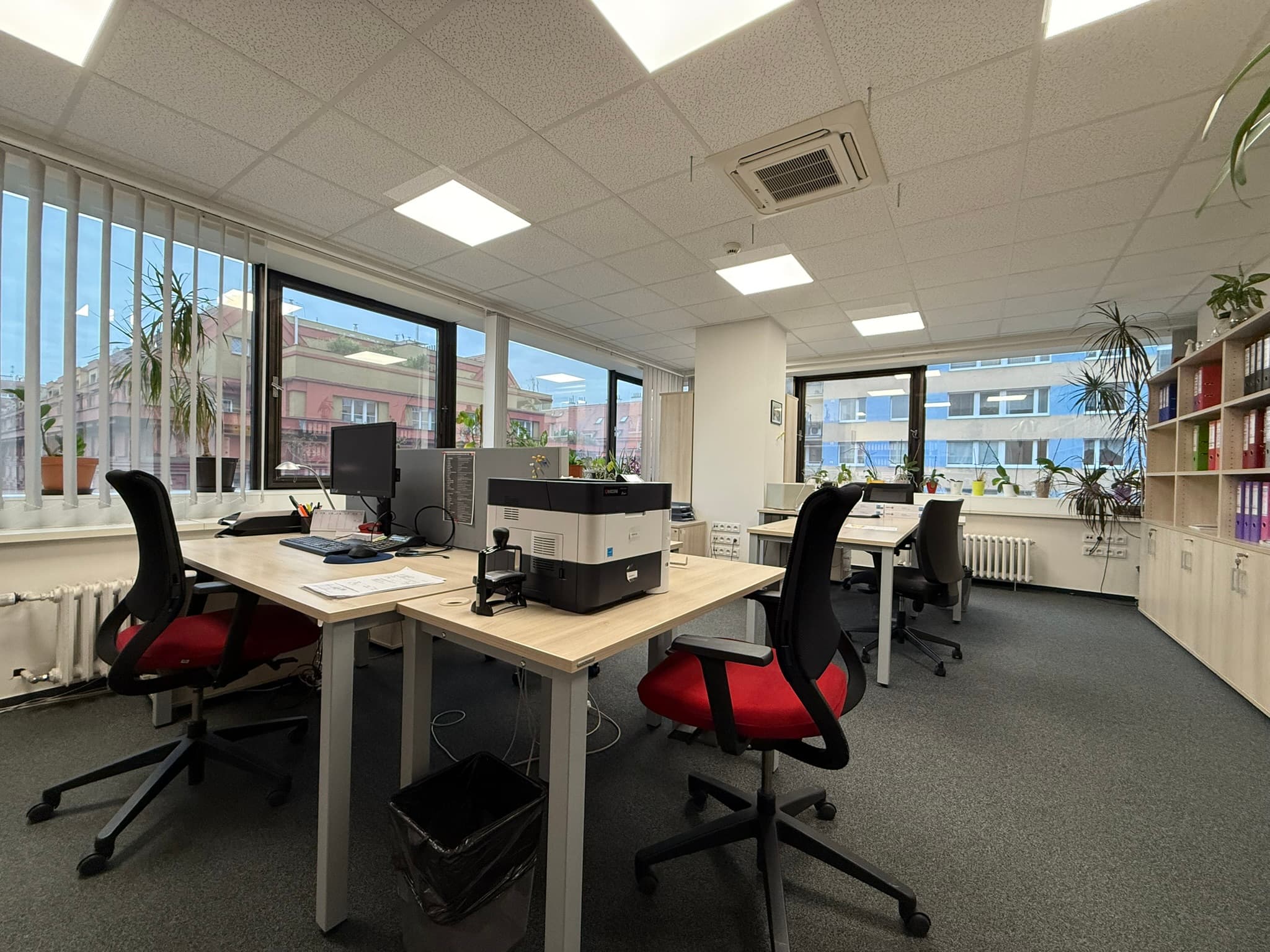 Rosmarin Business Centrum, Dělnická, Praha 7 - Holešovice