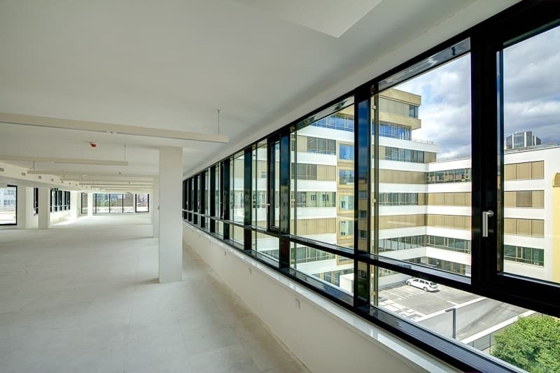 Qubix, Štětkova, Praha 4 - Nusle