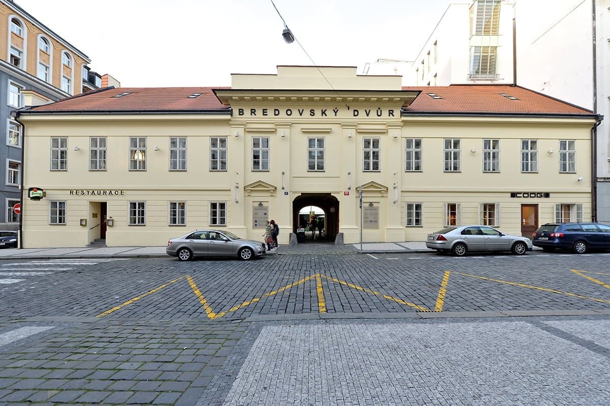 Bredovský Dvůr, Politických Vězňů, Praha 1 - Nové Město