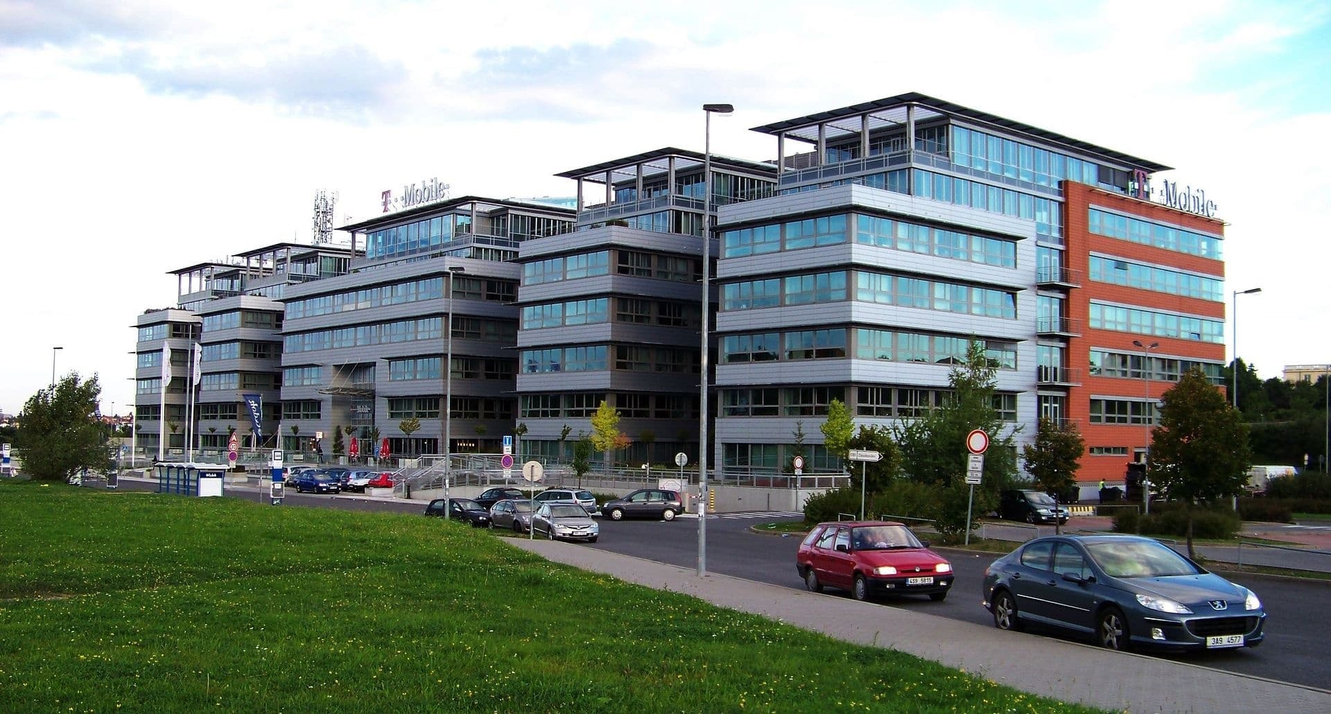 T -MOBILE HQ, Tomíčkova, Praha 4 - Chodov