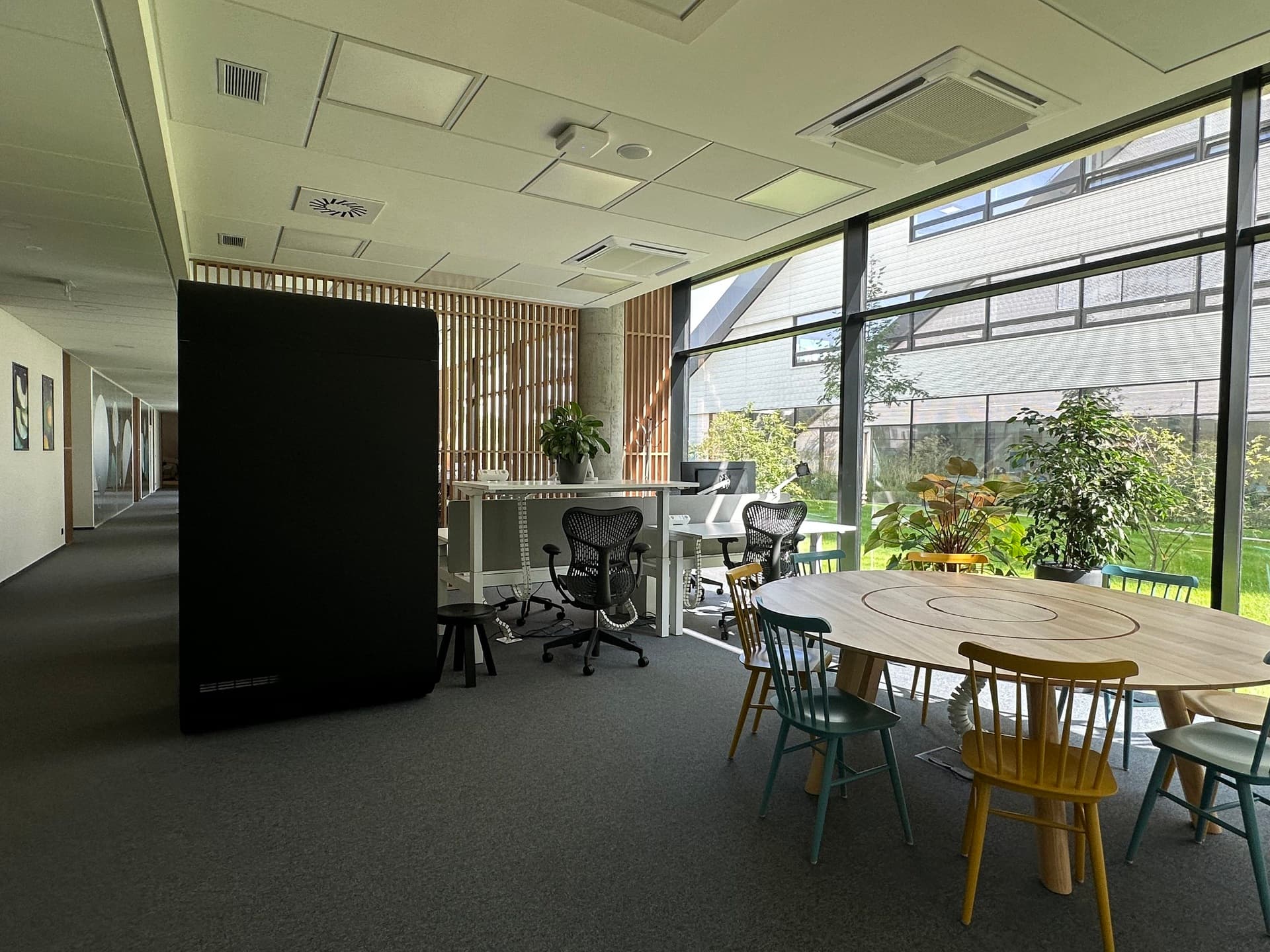 Dock in FOUR, Voctářova, Praha 8 - Luxusně vybavené kanceláře