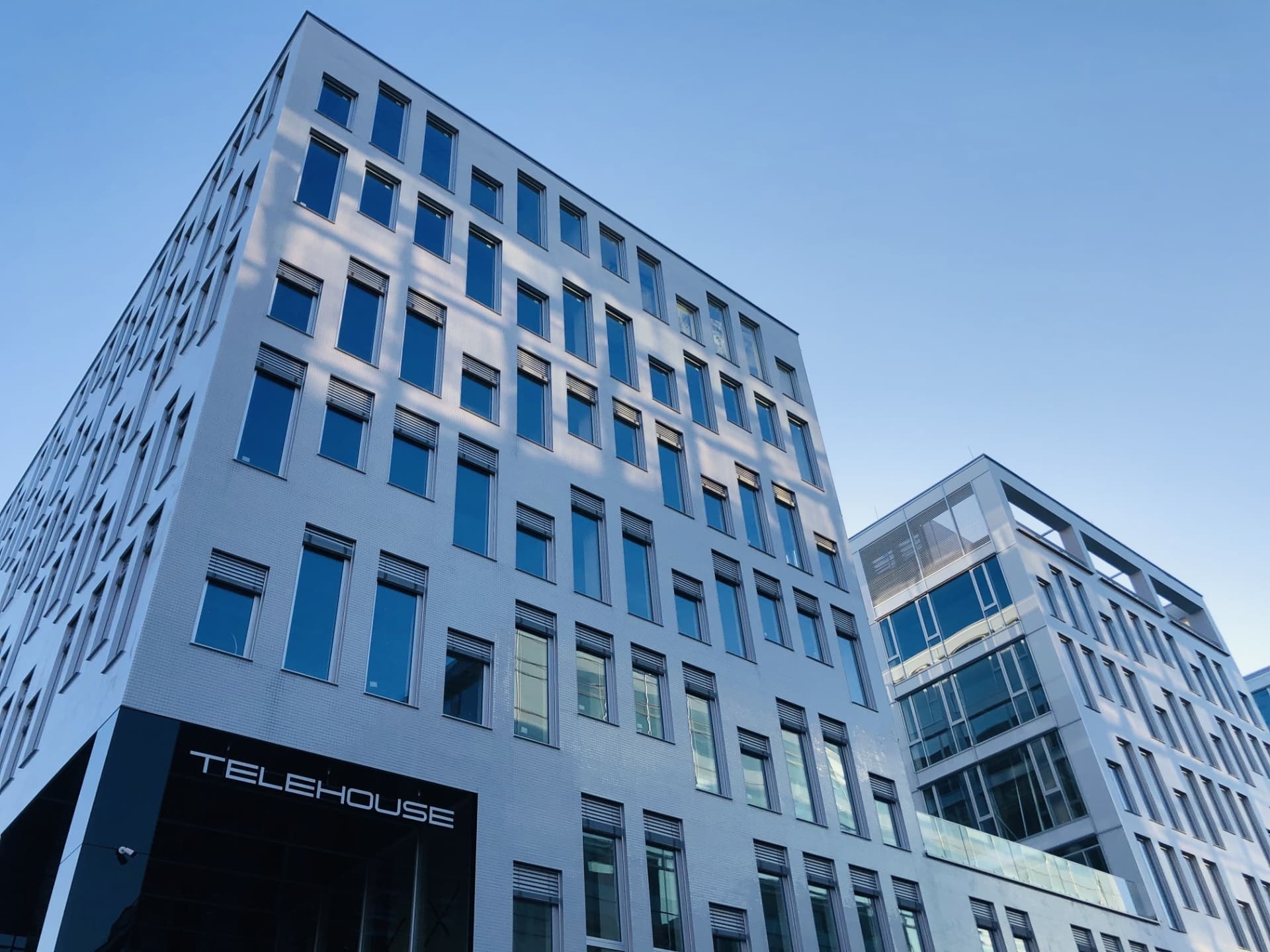 Telehouse, Generála Píky, Praha 6 - Dejvice